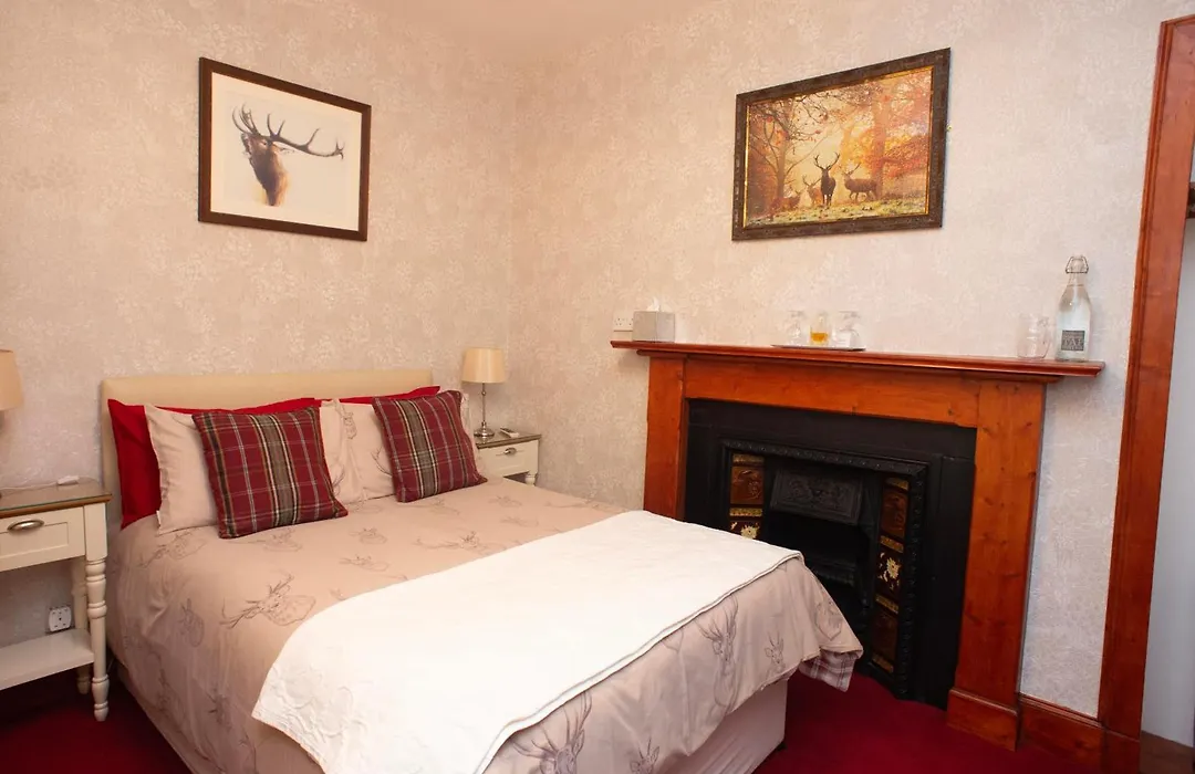 Dunvegan Bed & Breakfast-1